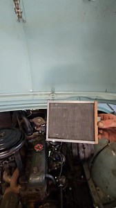 28K views · 358 reactions | Il était temps de faire la vidange !  #renault #Dauphine #restoration #mecanique #panne #fuite #fyp | L'artisterie | Facebook