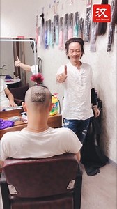 10K views · 173 reactions | This hairstylist has an interesting concept, shaving a QR code on the back of a guy's head. And the code works! 二维码【èr wéi mǎ】 QR code | Learn Chinese | Facebook