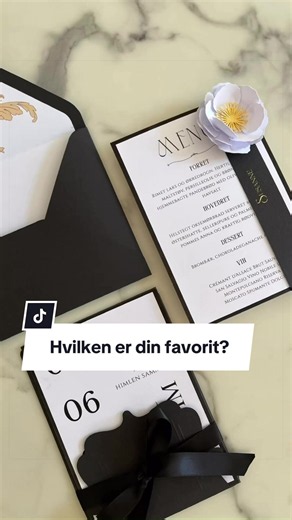 Hvilken er din favorit? Hvem siger du ikke kan få dine bryllupsinvitation, helt som du ønsker? Der er mange måder du kan få dine bryllupsinvitationer på. Du kan tage en af dem der allerede er lavet, og lave dem mere dig. Eller du kan komme med dine ønsker og vi laver dem sammen, udfra dine ønsker. Det eneste det kræver er du skriver til Guru and Muse. #bryllup #bryllupsdag #weddinginvite #invitation #bryllupsinvitation