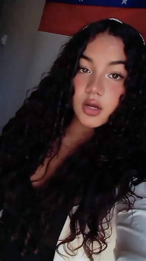 vale😍🥰 (@kamila.valentina58)’s videos with sonido original - vale😍🥰