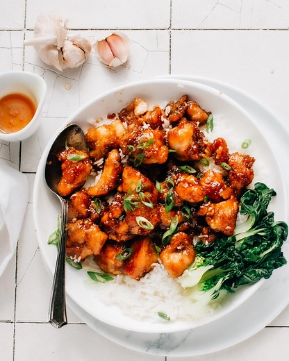 Healthier Honey Garlic Chicken - Foodess