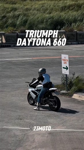 Keith on Instagram: "The Triumph Daytona 660 out for a short breakfast ride to Forresta Cafe, Cavite. Good roads, good coffee, and an inline-triple 660 that never fails to steal the spotlight. Fully geared up in Icon, Domain Helmet, Overlord Jacket, and Airform Slabtown Gloves from Malusaka Philippines. 💪 🎥 @echobuii #TriumphDaytona660 #MalusakaPH #MalusakaPhilippines #RideWithIconPH #MotorcyclesofInstagram"