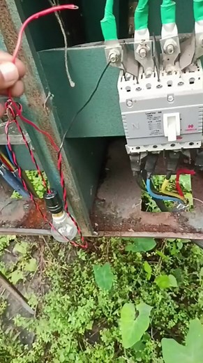 37K views · 325 reactions | 3PHASE POWER TEST WITH TEST LAMP. #electricalwork #electrical #line #linework #Lineman #trendingreels #reelsvideo #reels2023 #reelsfb #explorepage #isolator #facebookvideo #reels #trending | Technical Work | Facebook