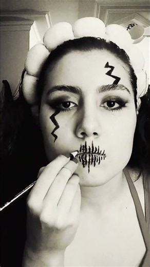 Easy Halloween Makeup 🎃 | Halloween Makeup Tutorial