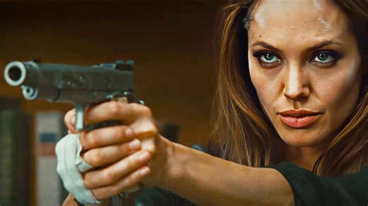 Fox's last bullet curve - Wanted (Angelina Jolie)