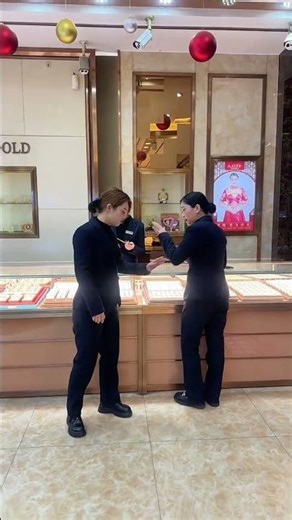 Hitting me is bad enough but snatching my stuff #Funny#Never expected#An unexpected ending