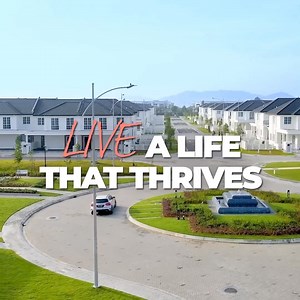 Live a life that thrives in Cheerywood EcoWorld New Launch 2-Storey Terrace in Semenyih Live in a Home: 🏠 Freehold 🏠 Spacious & Practical Layout 🏠 Secure by 6-tier security system 🏠 House surrounded by greeneries 🏠 1.7 Acres Central Park for resident 🏠 One of the biggest Strata-title township in Malaysia 🏠 Developed by EcoWorld 🏠 5 mins to Jaya Grocer, SJK(C) Ton Fah, etc. 🏠 Price from RM680k* Contact us now for more info: 📞Call: 03-8723 2255 / 012-338 0607 (Deborah) 🌐 Website: https: