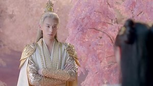 2.1M views · 99K reactions | 【超甜床上吻】呆萌丫鬟救治小白蛇竟是龍王，晚上睡覺還吃龍王豆腐...