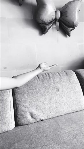 Vecna got me |warning flexible bone that makes people get the heebie jeebie and bone cracking sound