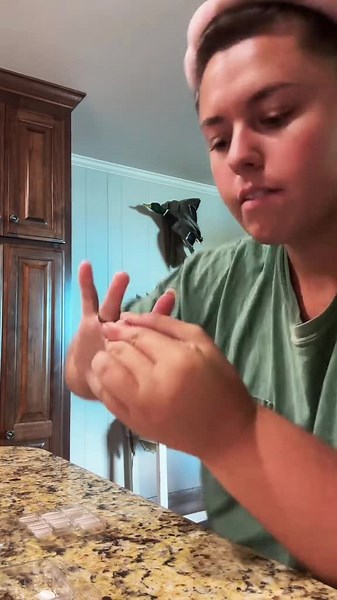 Easy Press-On Nails for Last-Minute Events: My DIY Kiss Nails Review