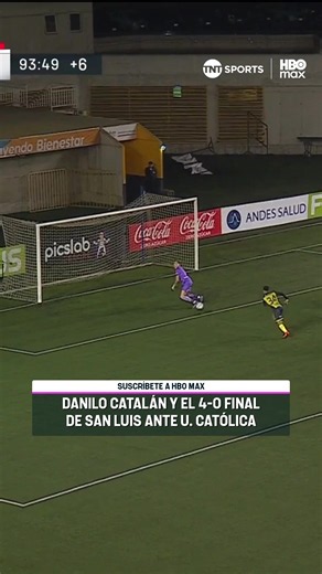 🤩🏆🟡⚫ EL CUARTO DE UNA JORNADA MUY CANARIA Danilo Catalán encontró el rebote sin oposición y anotó el 4-0 final con el que San Luis goleó a #LosCruzados en este #MatchdaySábado. #CopaChileCocaColaZeroAzúcar 2026 Disfruta lo mejor del fútbol chileno. Suscríbete a #TNTSportsenHBOMax 📲💻 Link en la BIO 📍