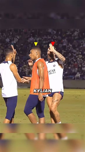 ​Mbappe treated Ramos like a POP-UP AD!