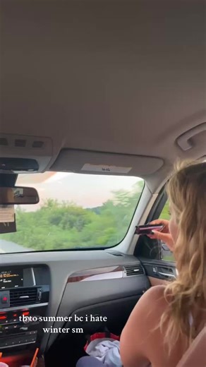 Summer vs Winter: Fashion and Music Perspectives