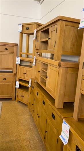 Shop our huge display of Solid Oak and Painted Furniture at recently reduced prices! 🤝 1000’s of products available across over 20 ranges including Living, Bedroom and Dining Furniture 🙌🤩 Delivery is fast and free too! 📦🚚💨💨 Head down to the store any day of the week to check out the quality for yourselves 💪 ☎️ 01482 487559 🏡 The Clearance Zone, Unit 4 New Cleveland Street, Hull, HU8 7HA #oakfurniture #HomeInteriors | The Clearance Zone