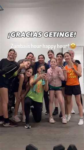 Falkenberg Academy on Instagram: "TACK GETINGE! Vilken fantastisk dag det har varit! Jag är otroligt glad över att få återse bekanta ansikten och träffa nya människor. Att se er le, sjunga och dansa tillsammans fyller mig med sådan glädje och energi att jag, som alltid, blir mållös. Varje stad jag besöker är full av underverk, och varje möte påminner mig om varför jag älskar det jag gör. Jag känner mig inspirerad, lycklig och motiverad inför veckan som börjar, och jag ser verkligen fram emot att