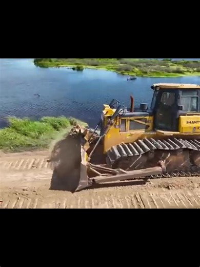 Understanding Crawler Tractor: How It Works and Its Uses