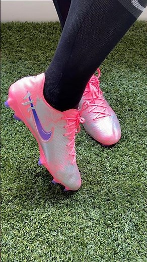 Vini JR's Nike Mercurual Vapor 16 Academy MG Football Boots on feet #football #asmr #soccer #nike