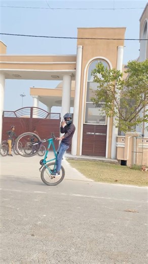 One hand wheelie😎🥶,,, #cycleriding #rdcycles #stunt #freestyle #shorts #subscribe