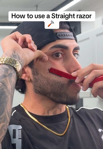 Mastering Straight Razor Shaving Techniques