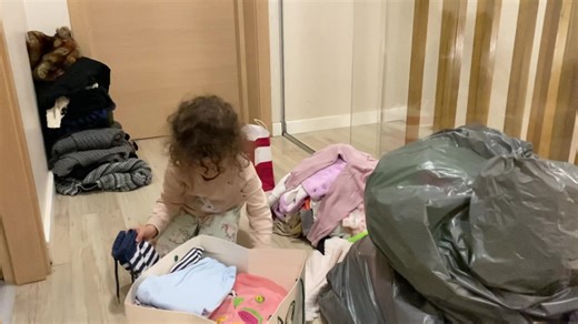 103K views · 5K reactions | Aici aveam 4 ani și pregăteam pachete cu hăinuțe pentru copii care aveau nevoie. | Petra Ionescu | Facebook