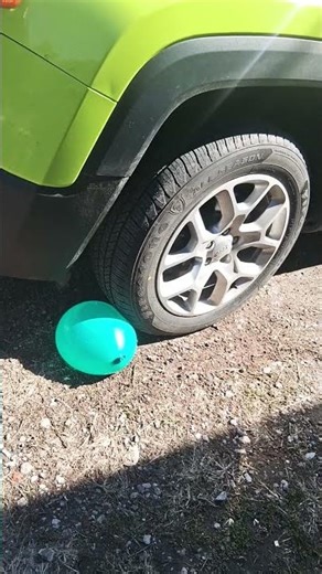 Slow motion, water balloon pop #waterballoonmadness ##waterballoon