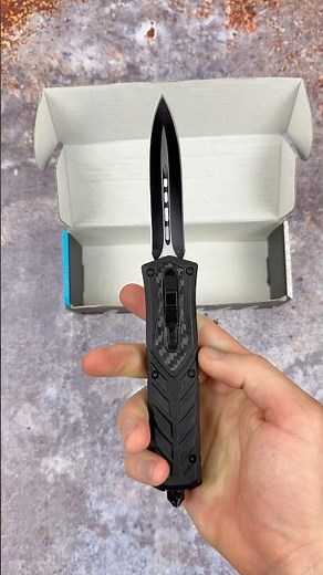 Unboxing John Wick’s OTF knife
