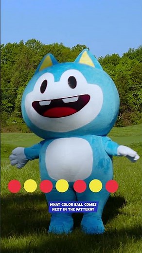 🔴 Finish the Pattern with Carl and Stu IRL! 🟡 | PBS KIDS Games #Shorts