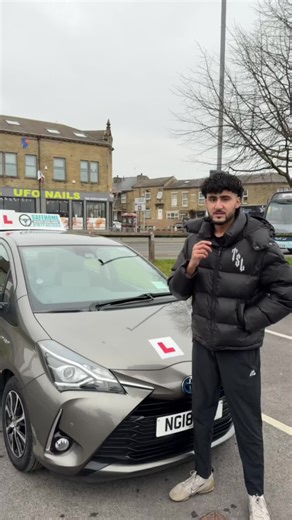 Book Your Driving Lessons in Bradford Now