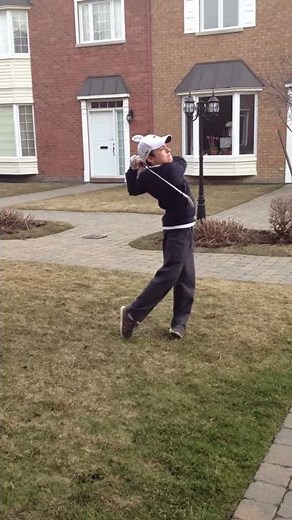Kid Breaks Neighbours Window With Golf Ball