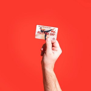 When you buy a $25 gift card, we’ll also hand you a free 20 oz. smoothie coupon to redeem in 2021! It’s called good karma. | Smoothie King