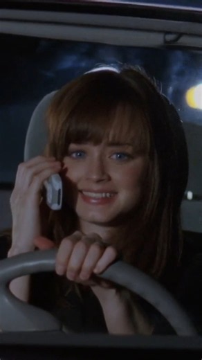 This Rory and Lorelai moment perfectly captures their bond
