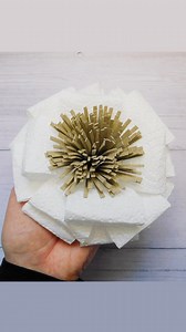 217K views · 3.7K reactions |  Easy Paper Towel Flower DIY  #easy #paper #towel #flower #diy #crafts #floresdepapel #papel #manualidades #toiletpaperroll #kwiatzpapieru #paperflowers #howtomake #tutorial #easydiy #easycrafts | Day with DIY | Facebook