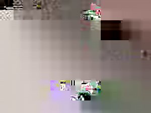 Tremeloes - Here Comes My Baby 1967 Op 28 januari 1966 gaan Brian Poole & The Tremeloes uit elkaar. Brian Poole probeert een solocarrière op te bouwen, maar hij eindigt weldra in de slagerij van zijn familie in Dagenham in Engeland. Met The Tremeloes gaat het beter. Zij halen nog geregeld de hitparade. Hun eerste single Here Comes My Baby komt op 2 februari 1967 binnen in de Britse hitparade. Deze compositie van Cat Stevens bereikt de vierde plaats. | Oldie video's on line