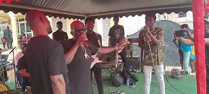 Nana Tabiri at Matilda Asare's mum fun 😁 | Guitar players And Singers