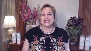 Vous cherchez des réponses à vos questions ? Vous n'êtes pas seule ! 😉 Je me présente, je suis Giuliana la Fée de l'Ouest. 🧚‍♀️ J’ai préparé une formation sur le pendule simple et efficace - accessible à tous - afin que vous puissiez l’utiliser rapidement sans devoir vous poser mille et une questions. 😍 Je sais qu’il existe déjà plusieurs formations en ligne, alors quelle est la différence entre la mienne et les autres ? Elle sera donnée en direct et nous apprenons la base du pendule, l'histo