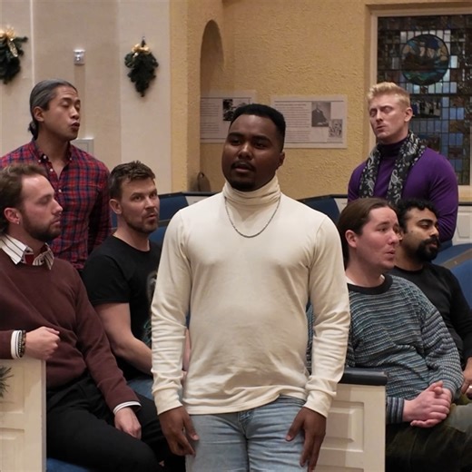 “Little Girl Blue,” a Rodgers & Hart tune most famously sung by Nina Simone, is paired with a beloved carol on our new Christmas album. ✨ Find out which carol here: lnk.to/JoyToTheWorld_Chanticleer ​_ “Little Girl Blue” - Richards Rodgers / Lorenz Hart, arr. Jared Graveley Soloist: Tavian Cox | Chanticleer