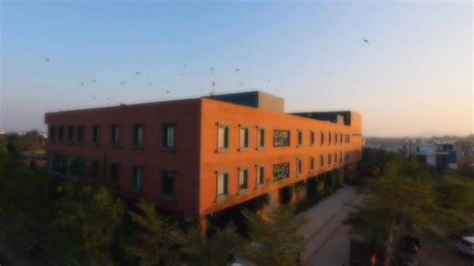 𝐖𝐡𝐲 𝐂𝐡𝐨𝐨𝐬𝐞 𝐔𝐬? ✅ 𝐆𝐨𝐯𝐭-𝐀𝐩𝐩𝐫𝐨𝐯𝐞𝐝 4-Year Degree Program ✅ 100% Job Placement Guarantee ✅ Paid internships after 2nd Year ✅ Unreal Authorised Training Partner ✅ Students from PAN India & UAE ✅ Govt. Scholarships for Reserved Category Students 💰 | ARTemisia College of Art & Design