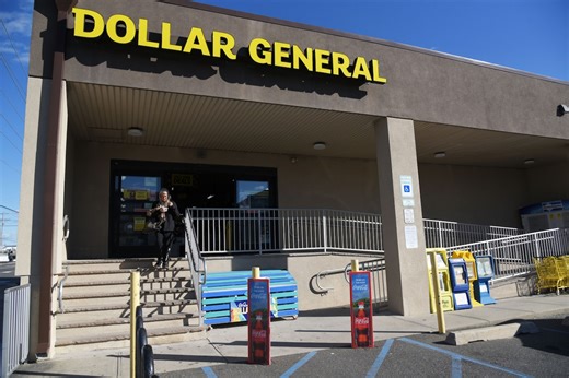 Dollar General Christmas Eve hours: What to know before you go to the store