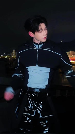 Overdrive (Xin Liu | 刘雨昕) – Tusi #dancecover