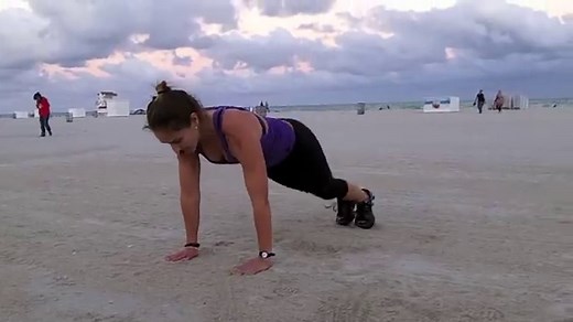 Siete ejercicios con salto: potencia para tus piernas y pulsaciones por las nubes
