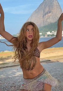 Happy release day @Zara Larsson ! Can’t wait for our video to come out! In the meantime, starting my euro summer from Rio!! 🩷🌺