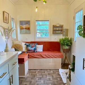PRICE DROP -  GORGEOUS Curated Contemporary NEW Tiny House - Ready to Roll - Tiny House for Sale in Manheim, Pennsylvania - Tiny House Listings