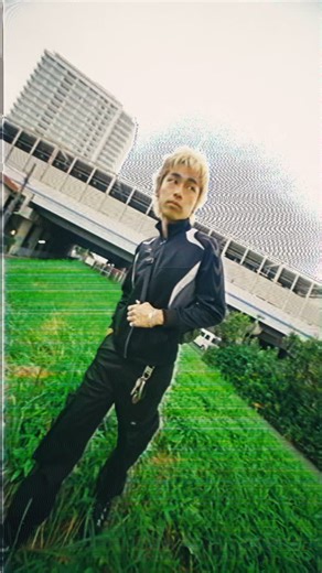 岳 🍜 GAKU on Instagram: "Easy Slide Technique🎥✨ #bts #howto #edit #transition"