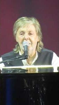 Paul McCartney - Let ‘Em In - Montreal 11/17/2025 #paulmccartney #wings #70smusic