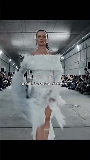 Loved this era of modelling where models had freedom!