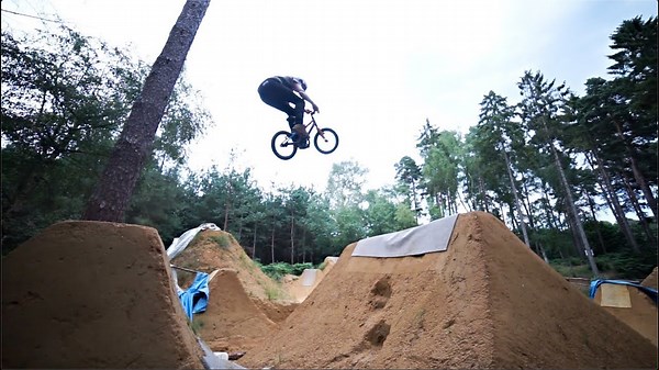 HOW IS THE MINI BIKE STILL ALIVE!? DOWNHILL & DIRT JUMPS