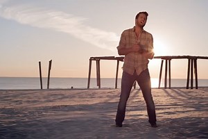 Luke Bryan's 'Roller Coaster' Video Ignites Summer Love