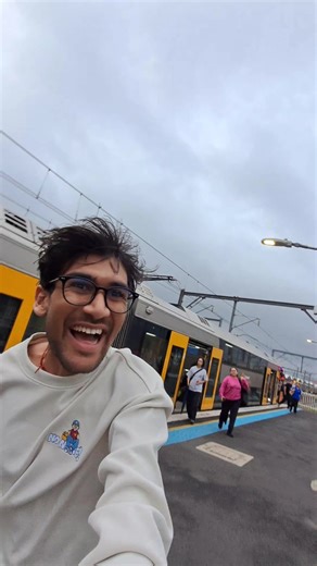 vaag keta vaag 😂 #infinite_with_nishan #nishanmainali #australia #vlogger #Vlog