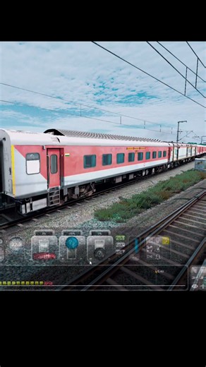 Ajj To Train Se Bach Gaya 🥺🥺 Train Simulator Classic New Shorts #shorts #new #viral #railway #train