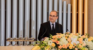 9.3K views · 176 reactions | The fulfilment of long-cherished wishes and a change of our personal situation for the better … this is not the kind of praying that Jesus exemplified. Chief Apostle Jean-Luc Schneider highlights some special aspects that are vital for our own prayers. | New Apostolic Church | Facebook